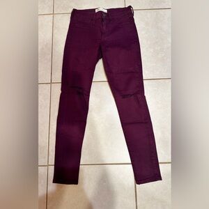 Burgundy gap everyday “legging” Jeans in size 25r